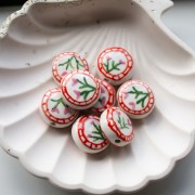 Perla piatta rotonda in ceramica da 19 mm - fiori - Bianco - Rosa x1