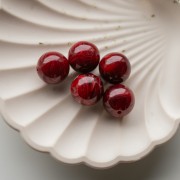 Perla rotonda opaca da 15,5 mm in acrilico - Bordeaux marmorizzato x5