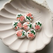 Perla ovale in ceramica 19x16 mm - motivo floreale - Bianco - Rosa - Verde x1