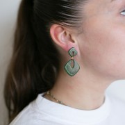 Orecchini con diamante cavo 16x14 mm in acetato - Tartaruga - Viola - Verde x2