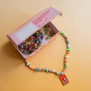 I miei gioielli fai da te - Kit per collana con perle di conchiglia colorate