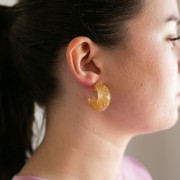 Orecchini a cerchio larghi 29 mm in resina - Brillantini dorati x2