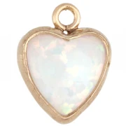 Ciondolo a forma di cuore 7x5,5 mm con cabochon in imitazione di opale bianco, gold filled (o laminato) x1