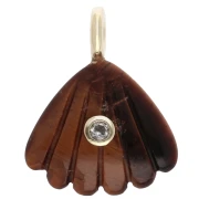 Pendente a forma di conchiglia 27x22 mm con pietra semipreziosa e ossido di zirconio - Occhio di tigre