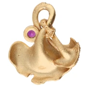 Ciondolo a forma di foglia di ginkgo 14x12 mm in ossido di zirconio - Dorato con oro fino - Fucsia