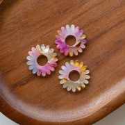Pendente a forma di margherita da 20 mm in acetato - Effetto marmorizzato rosa - Ocre - Avorio - Blu-grigio