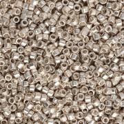 Toho Treasures 1,8 mm TO1T558 - Alluminio zincato x8g