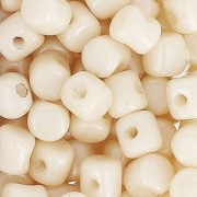 Minos® di Puca® 2.5x3 mm Opaque Beige Ceramic Look x5g