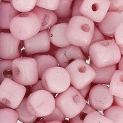 Minos® di Puca® 2.5x3 mm Opaque Light Rose Ceramic Look x5g