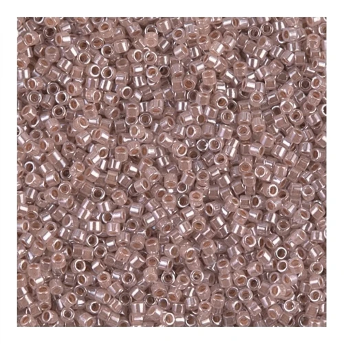 Miyuki Delica 11/0 DB0256 - Light Cinnamon Ceylon