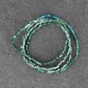 Mini cubetti di ematite mm.1.4 Light Green Metallic x cm.40