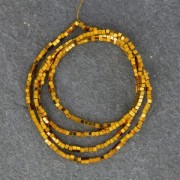 Mini cubetti di ematite da 1,5 mm - Oro x40cm