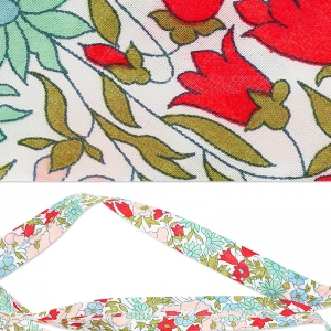 Sbieco Liberty Poppy and Daisy Nude x 1m