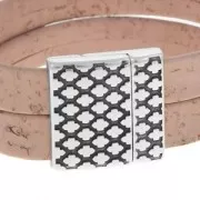 Chiusura magnetica motivo Rombo mm.24 per laccetto mm.20 Placcatura argento antico