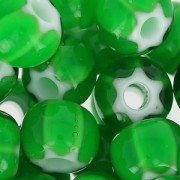 Cornelian Beads Star Preciosa Ornela en Verre Tchèque 32/0 Green x8g|raw }}