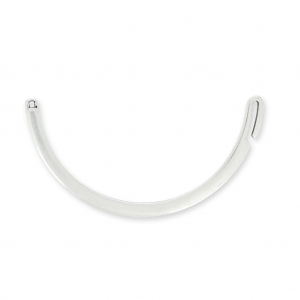 Mezzo bracciale da personalizzare con foro per cordone 1mm placcatura argento fino anticato