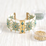 Miyuki Delica Duracoat 11/0 DB2190 - Alabaster Silver Line Dyed Laurel x8g