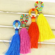 Grand Pompon textile avec attache rayée 9 cm Bleu