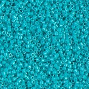 Miyuki Delica 11/0 DB0658 - Dyed Opaque Turquoise Green pacchetto da100g|raw }}