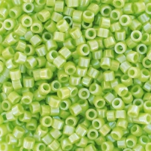 Miyuki Delica 11/0 DB0169 - Opaque Chartreuse AB pacchetto da100g