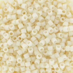 Miyuki Delica 11/0 DB0352 - Mat Opaque Cream pacchetto da 100g