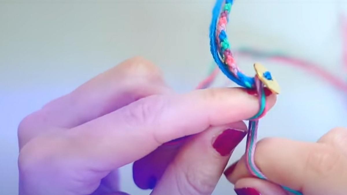 braccialetto di perline a spina di pesce brasiliano : Tappa 5