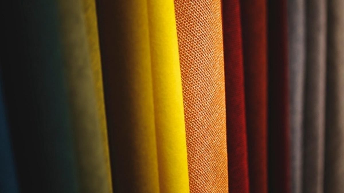 Pourquoi couper le tissu dans le droit fil ? Pourquoi couper le tissu dans le droit fil ?