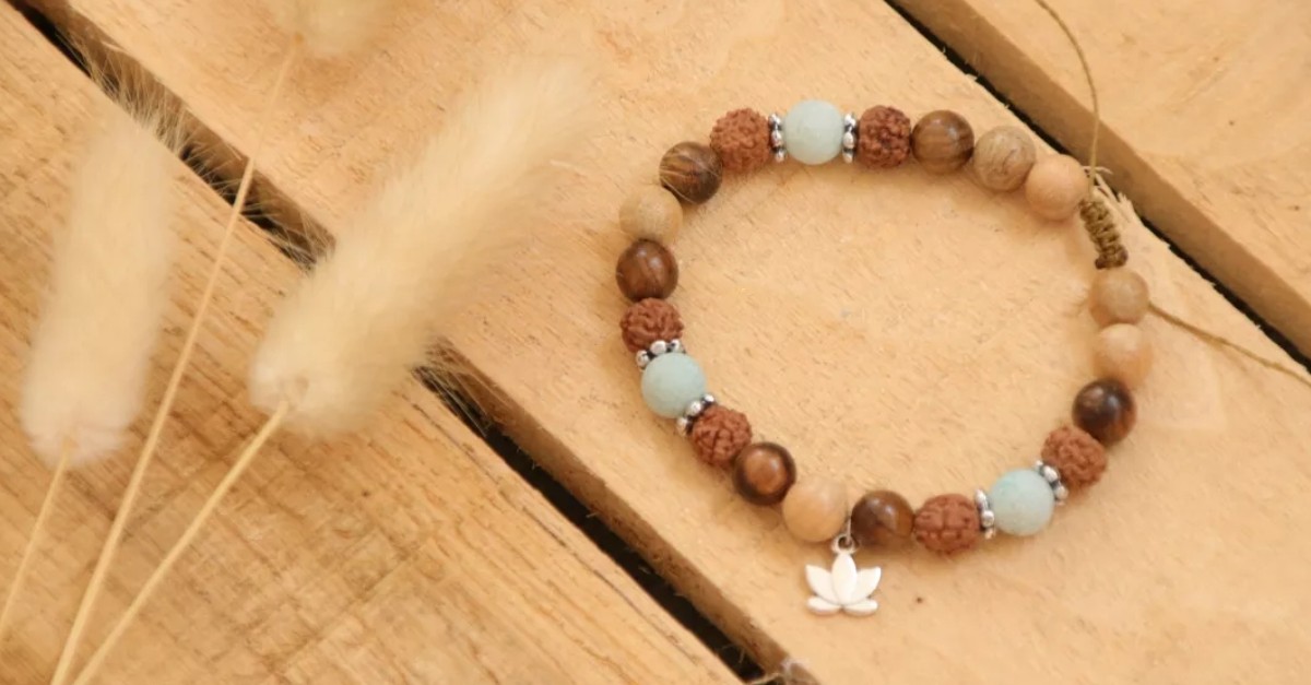 Come finire un braccialetto micro macramè? Come finire un braccialetto micro macramè?