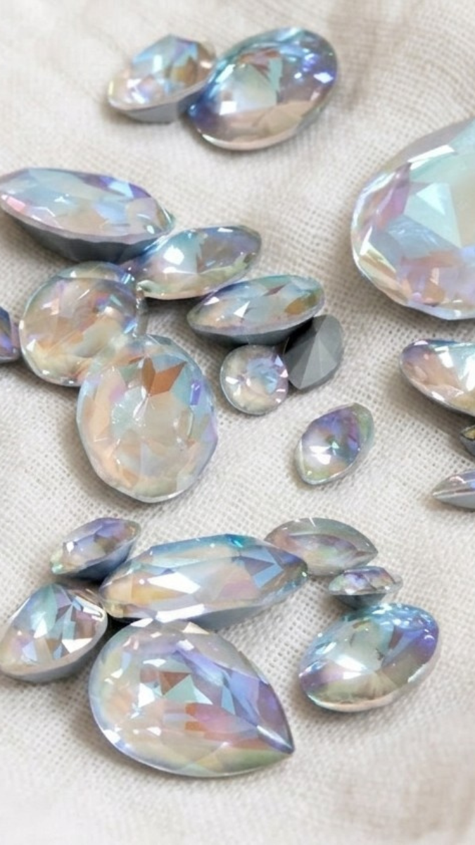 Schema Qual ? la differenza tra cristallo e cristallo di rocca?