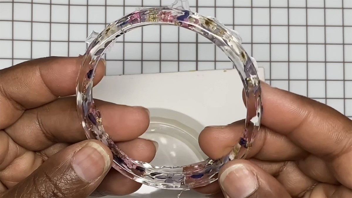 Come si carteggia la resina? : Tappa 1