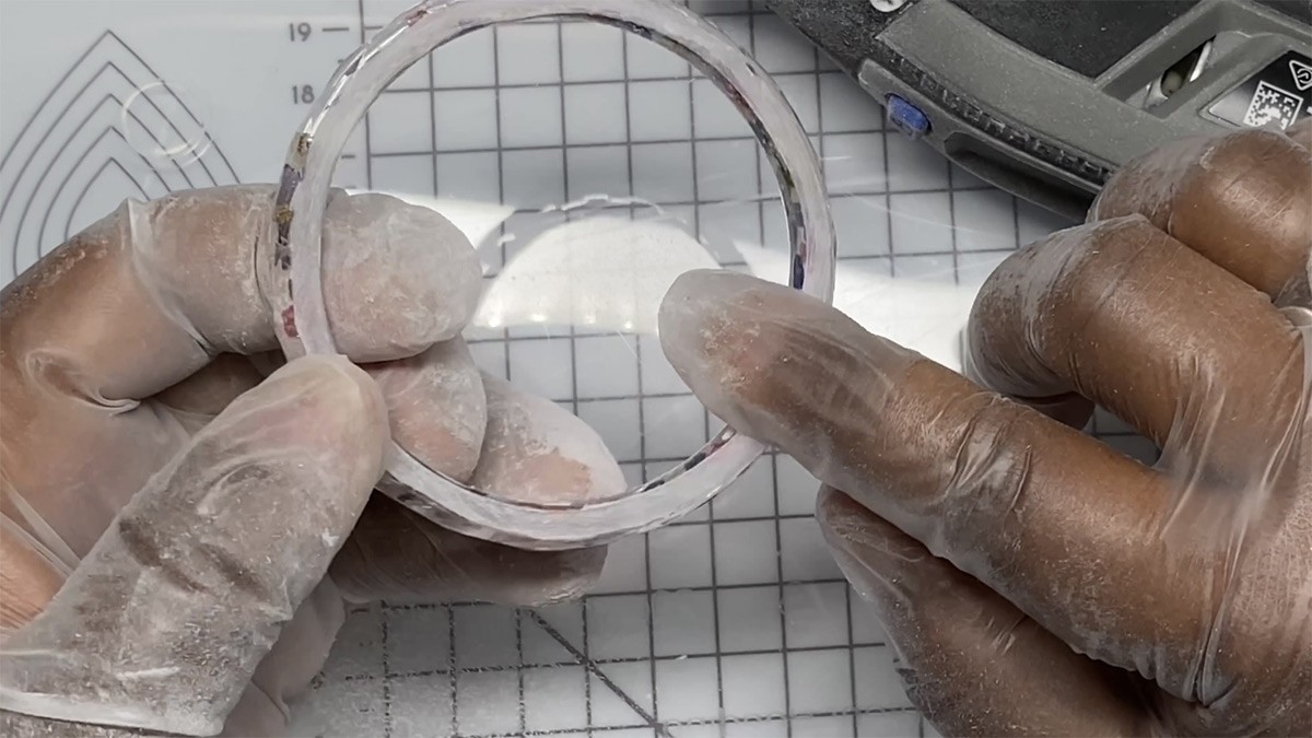 Come si carteggia la resina? : Tappa 3