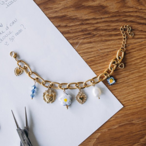 bracelet breloques coeur