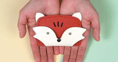 pochette renard effet cuir