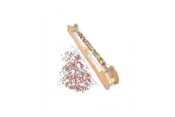 métier à tisser très long