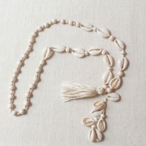 collier coquillage été