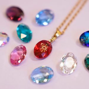 collier avec b&eacute;li&egrave;re
