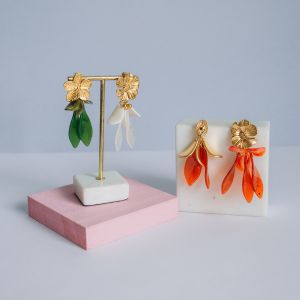 boucles d'oreilles colorées