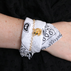 Bracelet bandana avec breloque abeille 