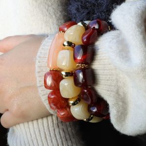 Bracelet élastique avec perles cubes irréguliers en résine