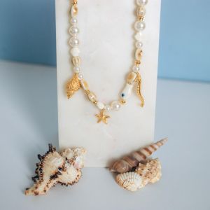 collier breloques thème marin