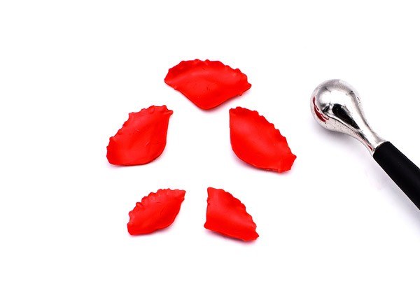 Collana di papaveri fai da te in facile argilla Fimo : Tappa 10 Collana di papaveri fai da te in facile argilla Fimo : Tappa 10