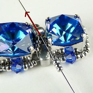 Bracciale Eléonore in perle PureCrystal e perle di vetro di Puca : Tappa 19