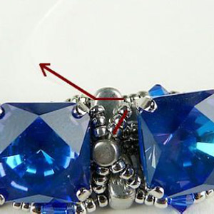 Bracciale Eléonore in perle PureCrystal e perle di vetro di Puca : Tappa 20