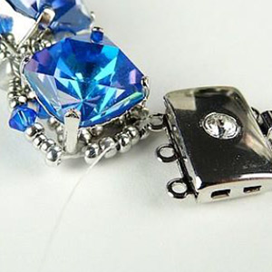 Bracciale Eléonore in perle PureCrystal e perle di vetro di Puca : Tappa 23