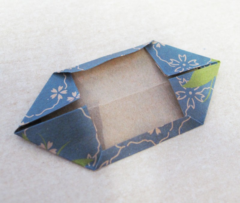 Orecchini Jungle Origami : Tappa 5 Orecchini Jungle Origami : Tappa 5