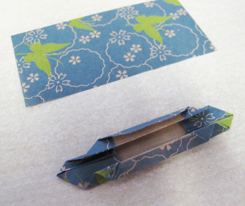 Orecchini Jungle Origami : Tappa 7 Orecchini Jungle Origami : Tappa 7