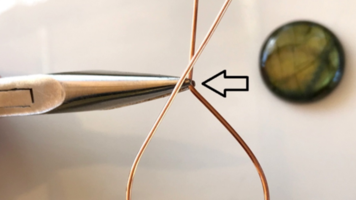 Set di pendenti in pietra preziosa con filo di rame : Tappa 4