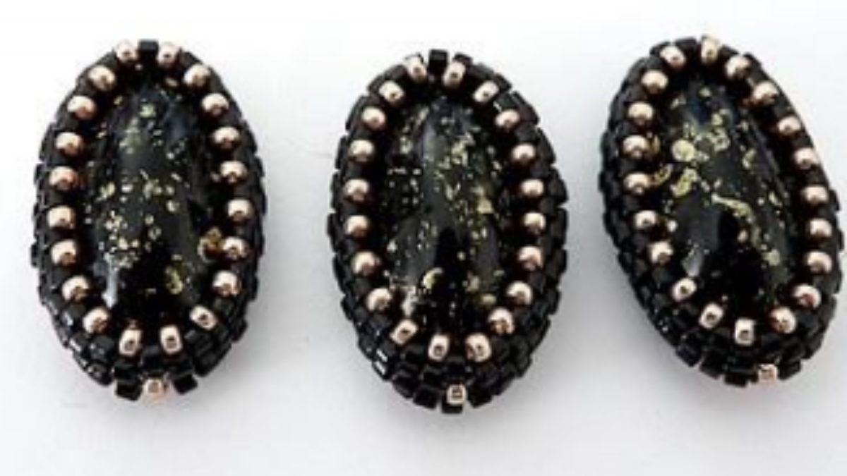 Accessorio borsa, angelo perla pompon con perle Athos di Puca : Tappa 15