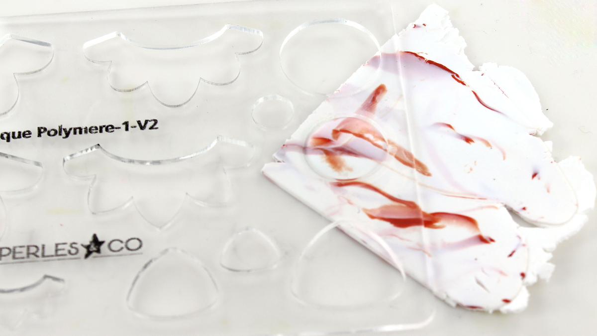 Orecchini a forma di fiore Perles e Co : Tappa 6