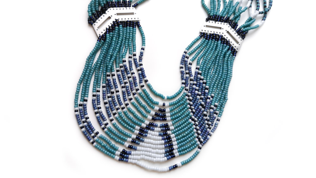 Collana lunga a più fili con perle di semi miyuki blu e turchese : Tappa 6